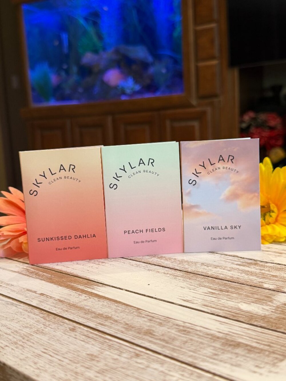 Skylar Sunkissed Dahlia Vanilla Sky Peach Fields Sample Spray Card 1.5 ml